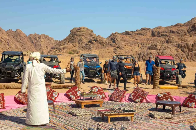 Luxury Desert Safari Polaris Xpedition Adv ( 5 Seater )